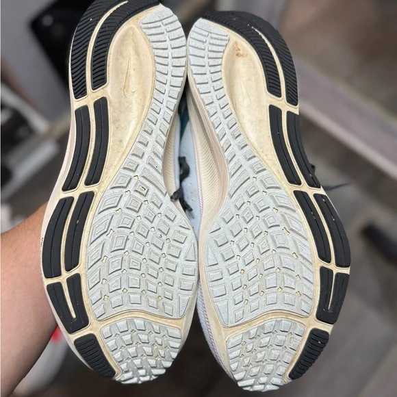 Nike Air Zoom Pegasus 38 - Picture 4 of 5